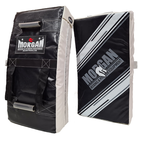 MORGAN AVENTUS HEAVY DUTY LARGE CURVED STRIKE & HIT SHIELD [Black]